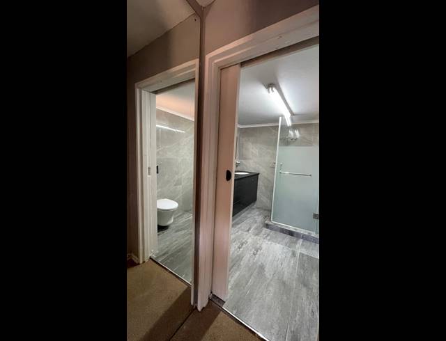3 BEDROOM TOWNHOUSE FOR SALE IN ESSENWOOD